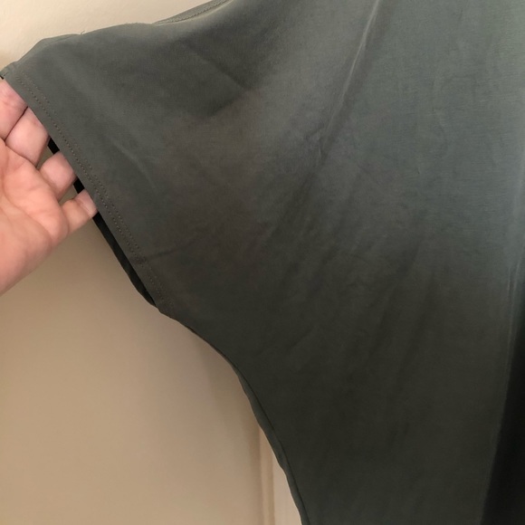 Sejour olive dolman top - Picture 6 of 10